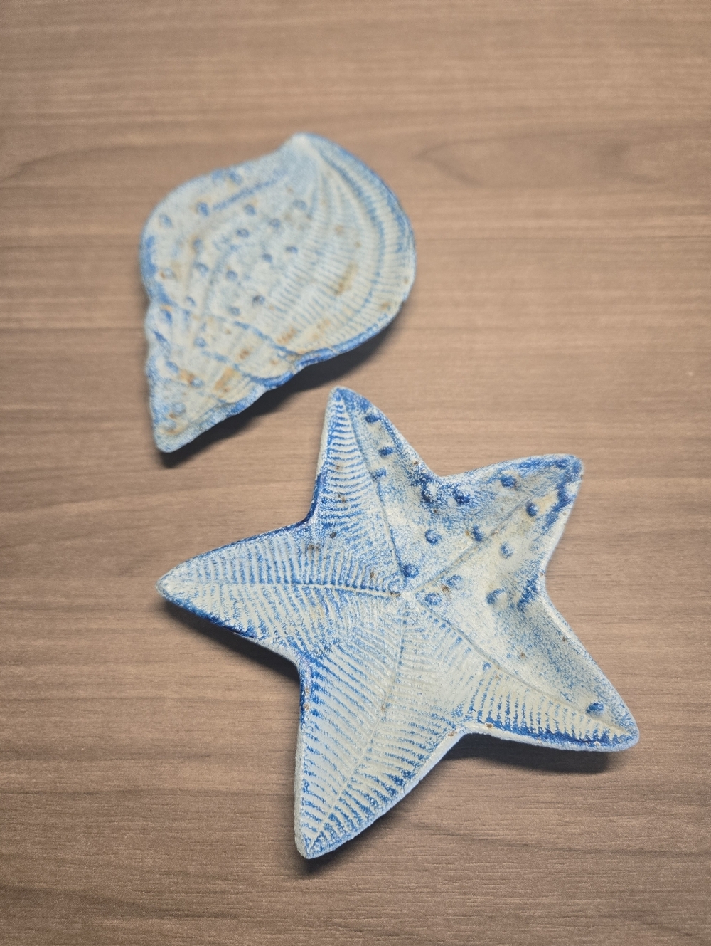 Cast Iron Starfish Sculpture Seashell Bowl Set of 2 Scallop Shell Dishes